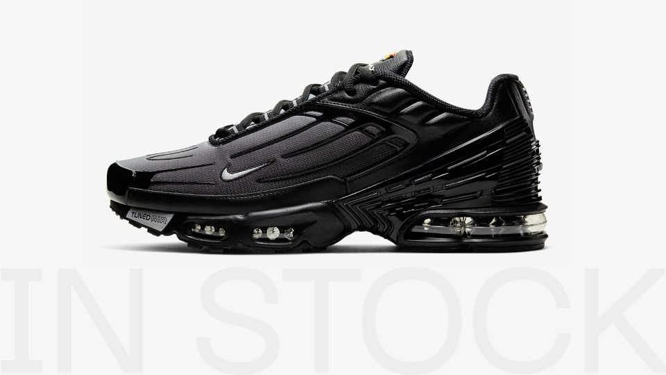 12 Sneakers That Sold Out At Nike But Are Still In-Stock Across UK Retailers 9