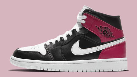 The Air Jordan 1 "Noble Red" Is Not To Be Missed This Season The Air Jordan 1 "Noble Red" Is Not To Be Missed This Season