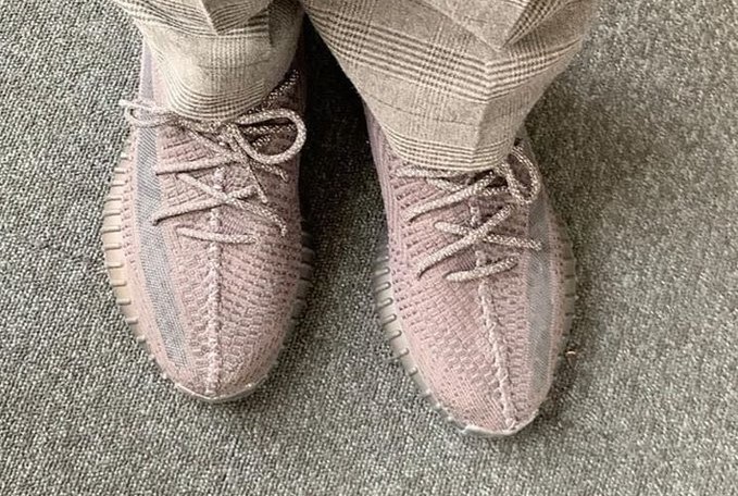 Yeezy Boost 350 V2 "Marsh" top