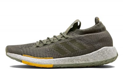 Monocle x adidas Pulseboost HD Olive EG2661