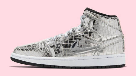 An Official Look At The Party-Filled Air Jordan 1 'Disco Ball' An Official Look At The Party-Filled Air Jordan 1 'Disco Ball'