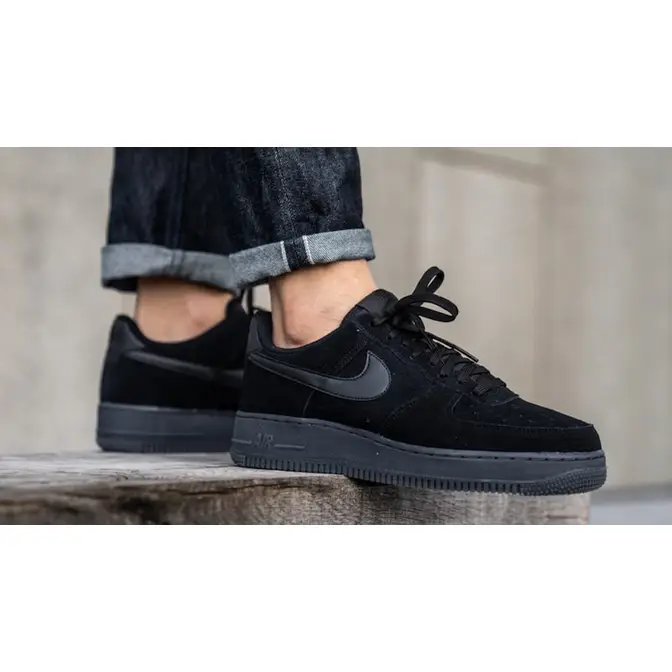 Nike air force 1 2024 lv8 low black suede