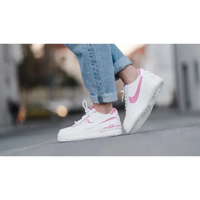 Nike womens stockx investigates drives popularity nike womens air max Shadow Magic Flamingo