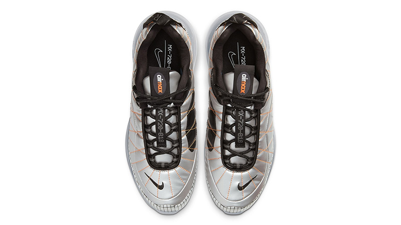 Silver deals nike colori