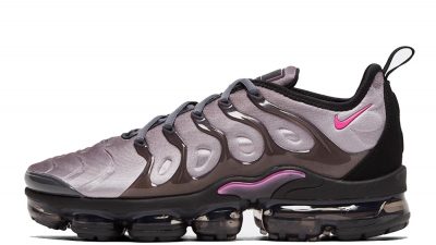 Nike Vapormax Plus} Sports and Fitness at Free Market