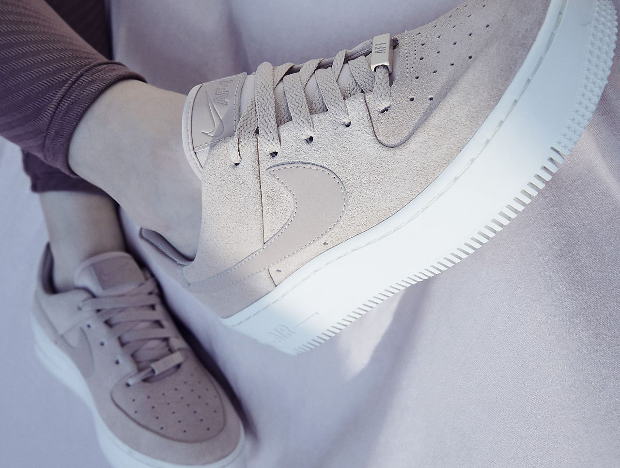 Nike. Air Force 1 Sage Particle Beige