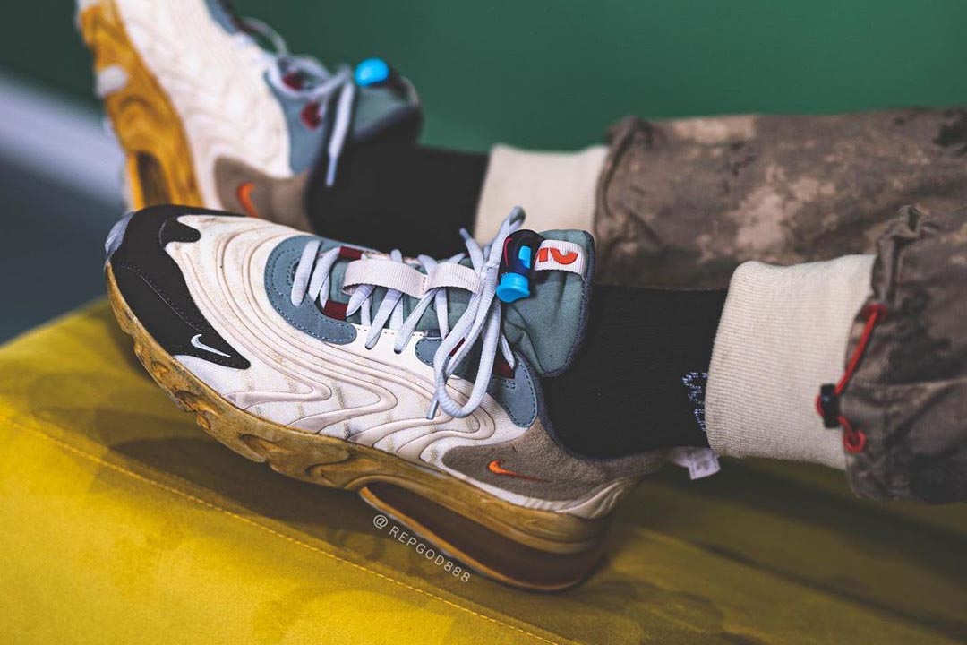 Travis Scott x Nike Air Max 270 React "Cactus Jack"