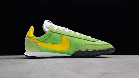 sacai Vibes Feature On The Nike Waffle Racer "Green Nebula" sacai Vibes Feature On The Nike Waffle Racer "Green Nebula"