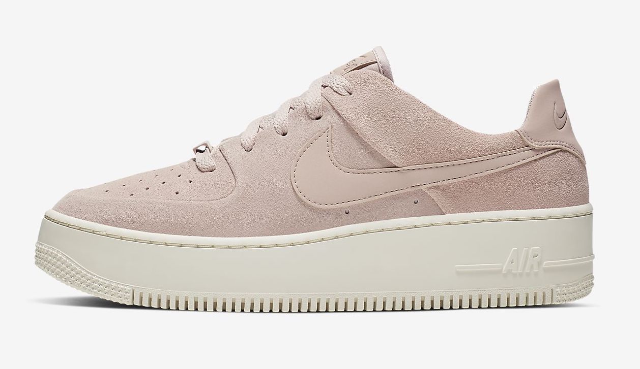 air-force-1-sage-low-shoe-zQtBPv