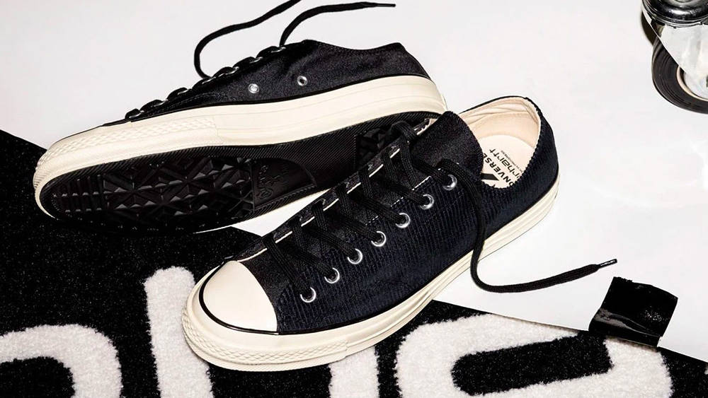carhartt converse black