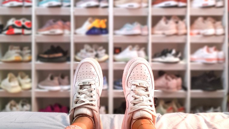 peepdeezsneaks.