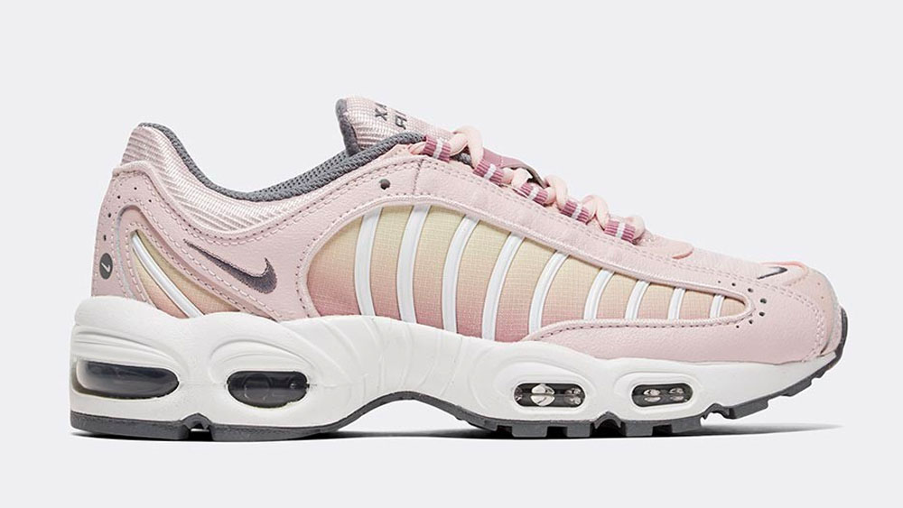 _0002_Nike Air Max Tailwind IV Pink