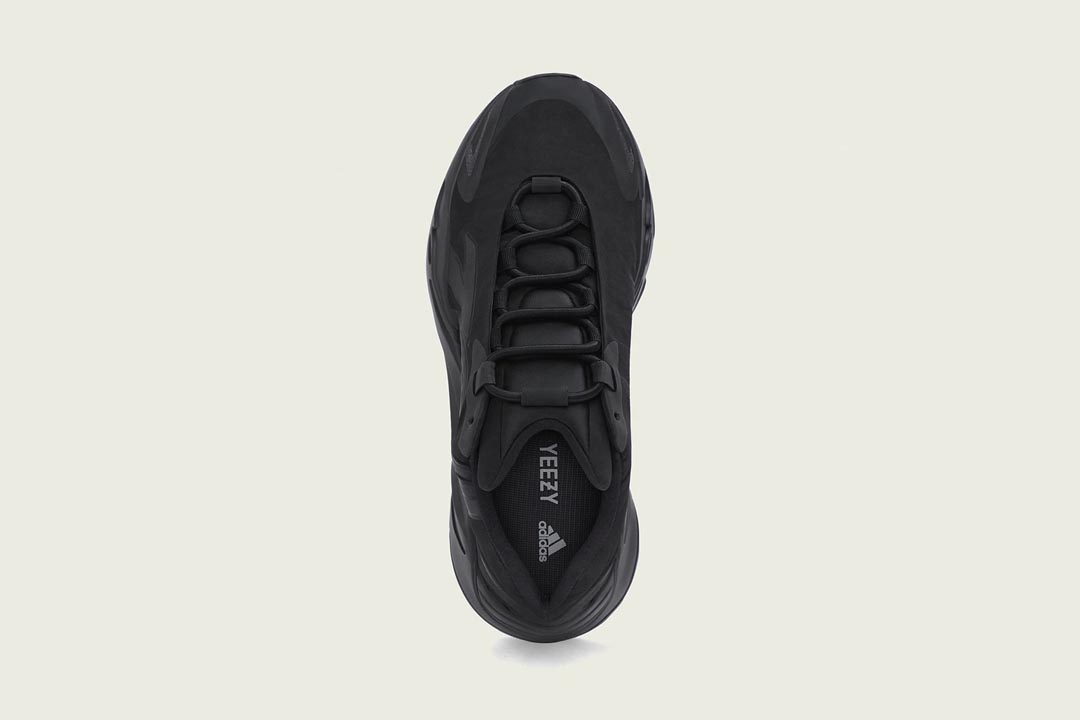Yeezy 700 MNVN "Triple Black"