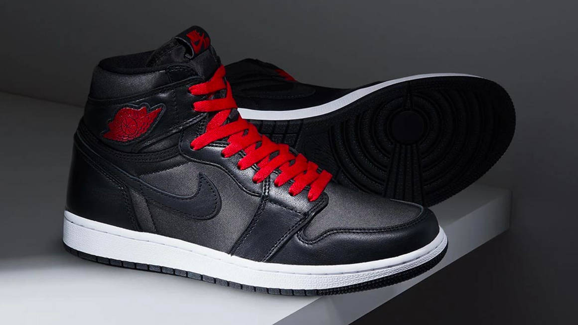 Nike Air Jordan 1 Black Satin Raffles 