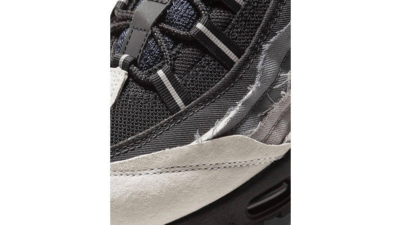 COMME des GARÇONS x Nike Air Max 95 Grey closeup