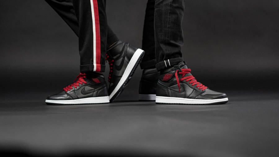 air jordan 1 black satin gym red