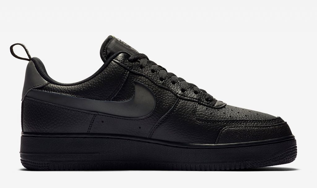 Nike Air Force 1 LV8 Utility in-cut swoosh