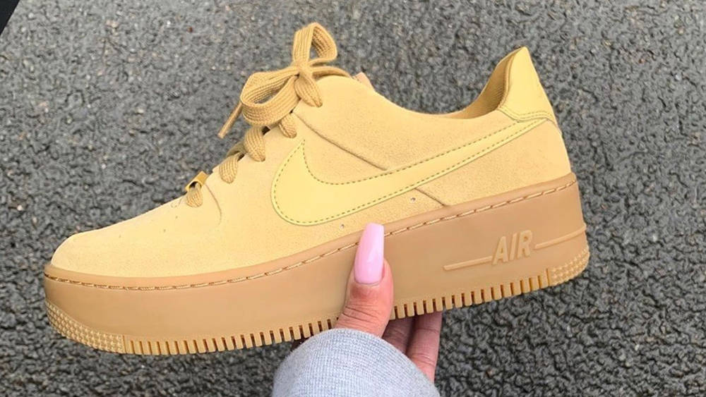 Nike Air Force 1 Sage Club Gold