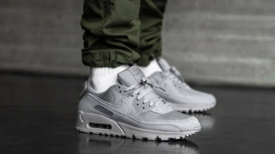 nike air max 90 wolf grey on feet