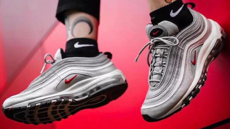 nike air max 97 trainers in silver