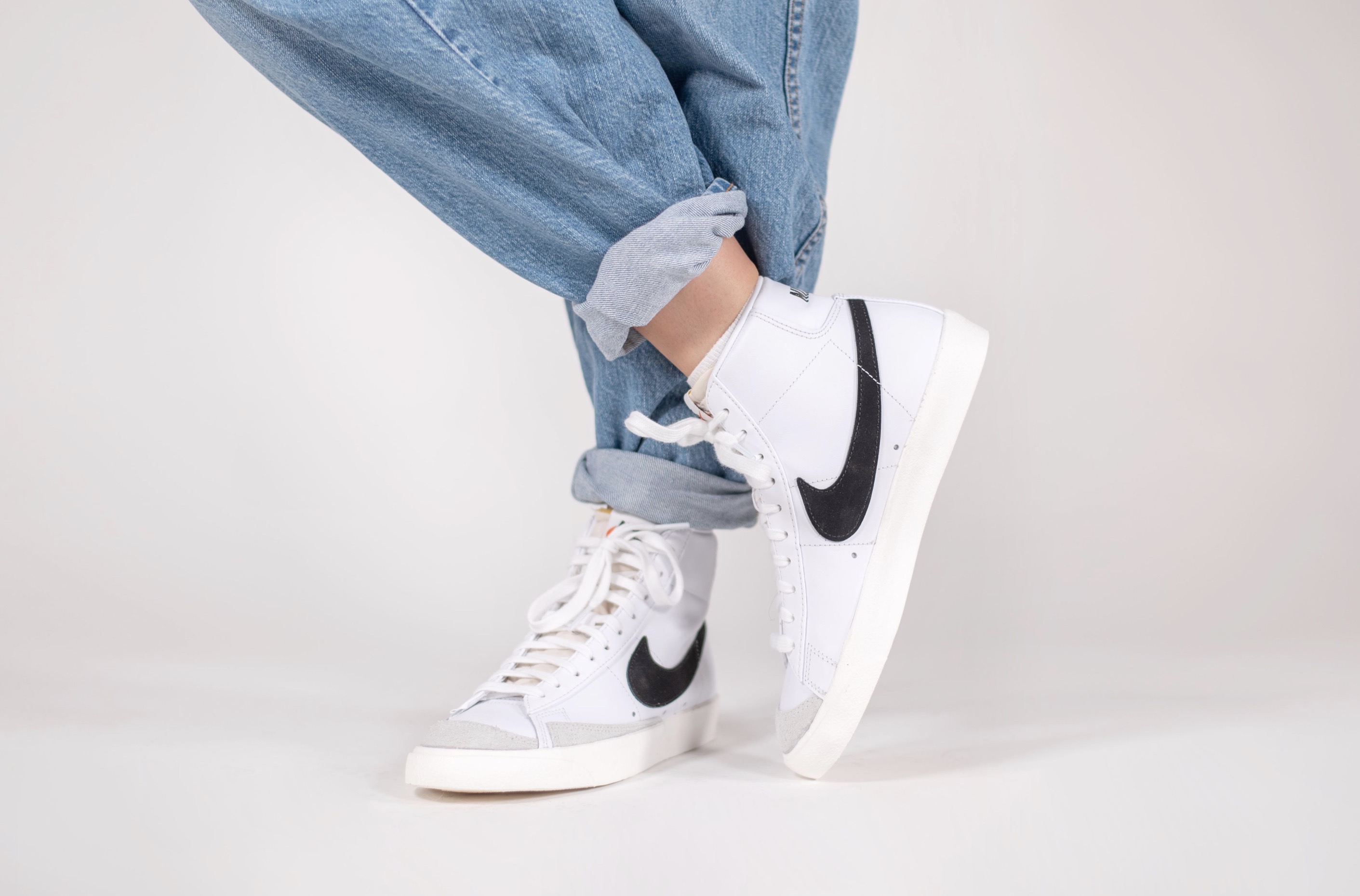 Nike blazer mid 77 hotsell vintage restock