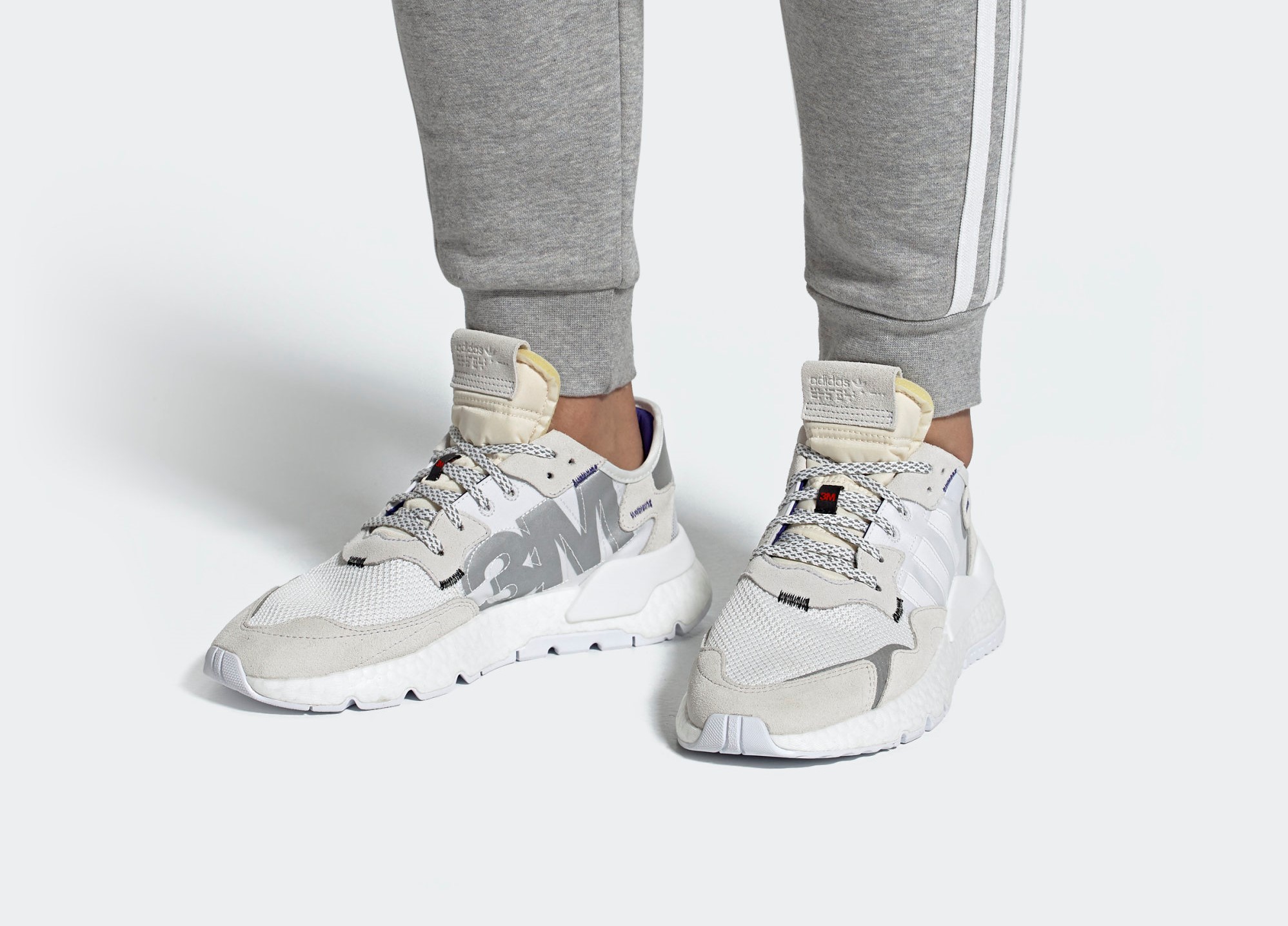 Nite_Jogger_Shoes_White_EE5885_010_hover_standard (2)