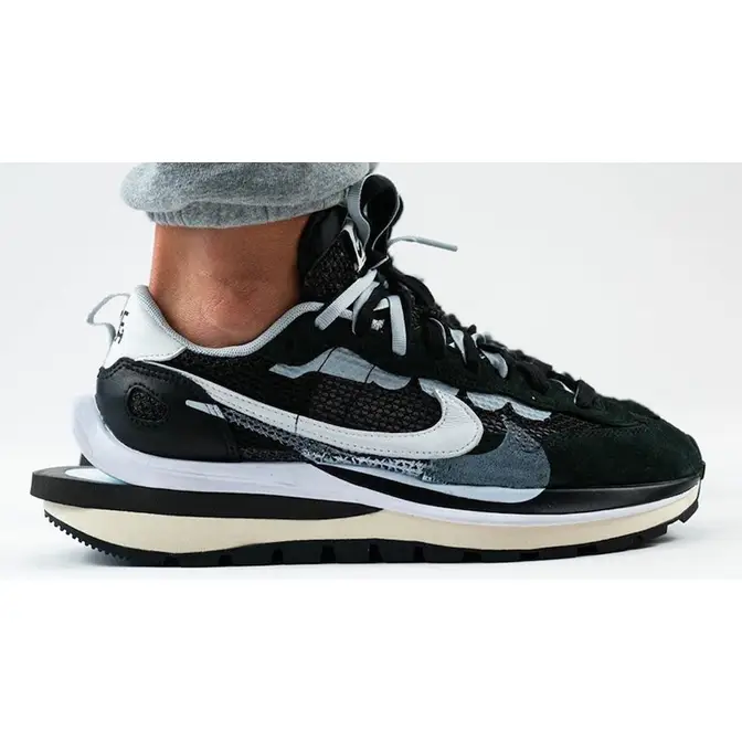 sacai x Nike VaporWaffle Black White | Where To Buy | CV1363-001