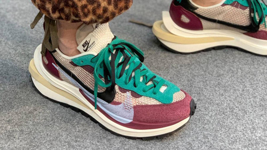 nike vaporwaffle sacai villain