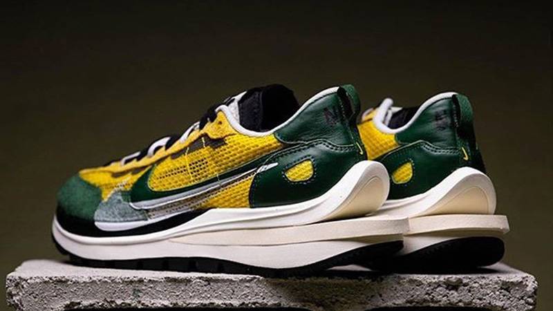 nike x sacai vaporwaffle tour yellow gorge green sail