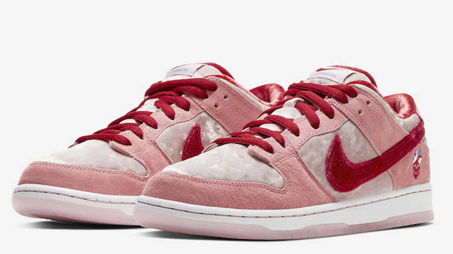 pink nike sbs