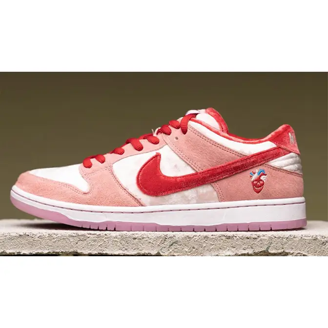 StrangeLove x Nike SB Dunk Low Pink | Where To Buy | CT2552-800 | The ...