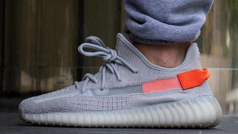 yeezy 350 tail light on feet