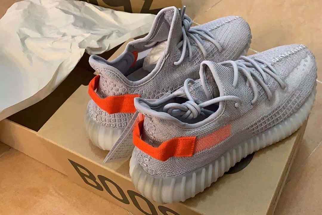 Yeezy Boost 350 V2 "Tail Light"