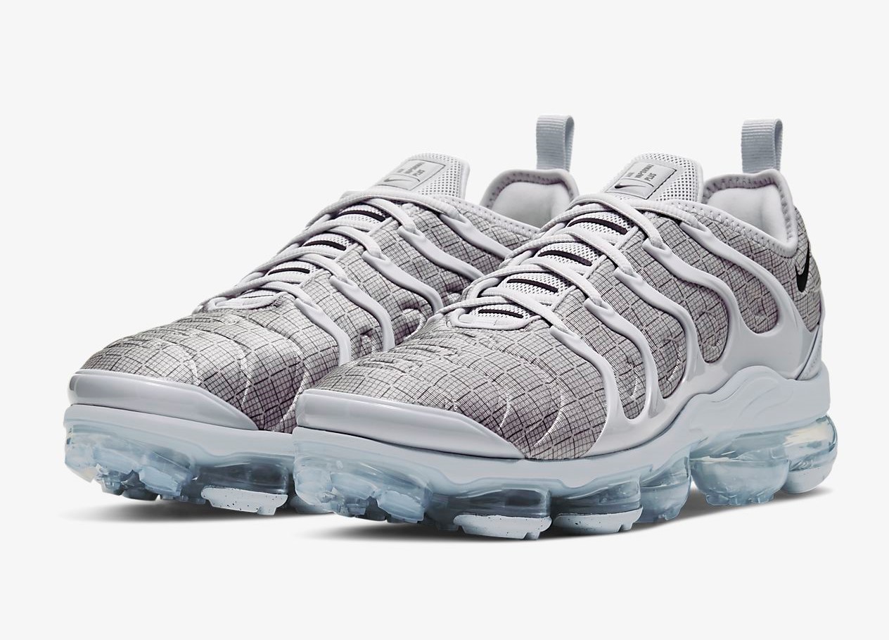 Catch These 25 Price Drops Before They Sellout From The Nike UK SALE 14