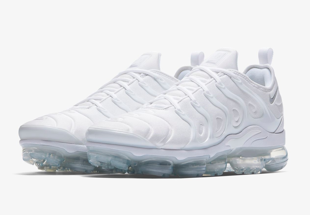 Catch These 25 Price Drops Before They Sellout From The Nike UK SALE 12