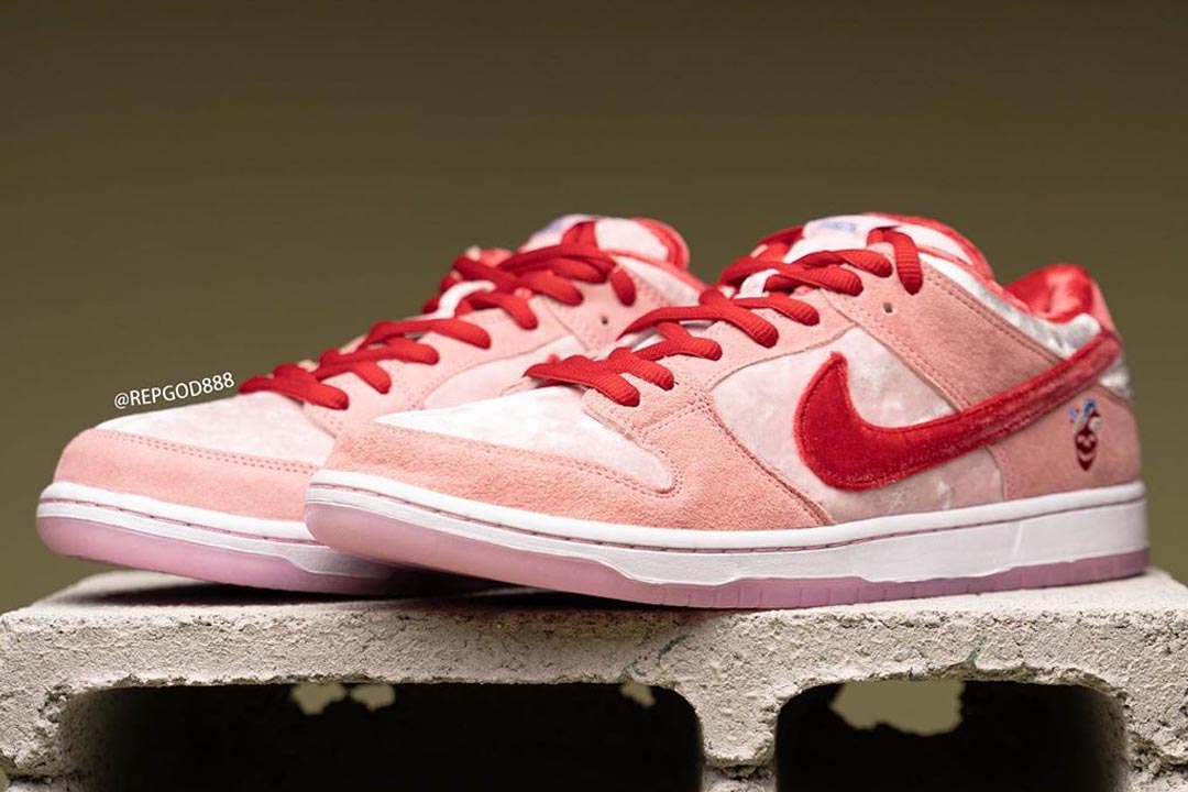 StrangeLove Skateboards x Nike SB Dunk Low