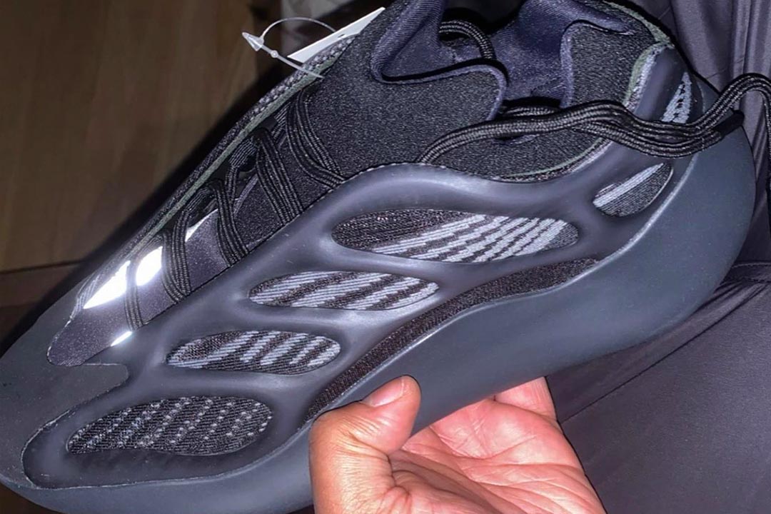 Yeezy 700 V3 "Alvah"