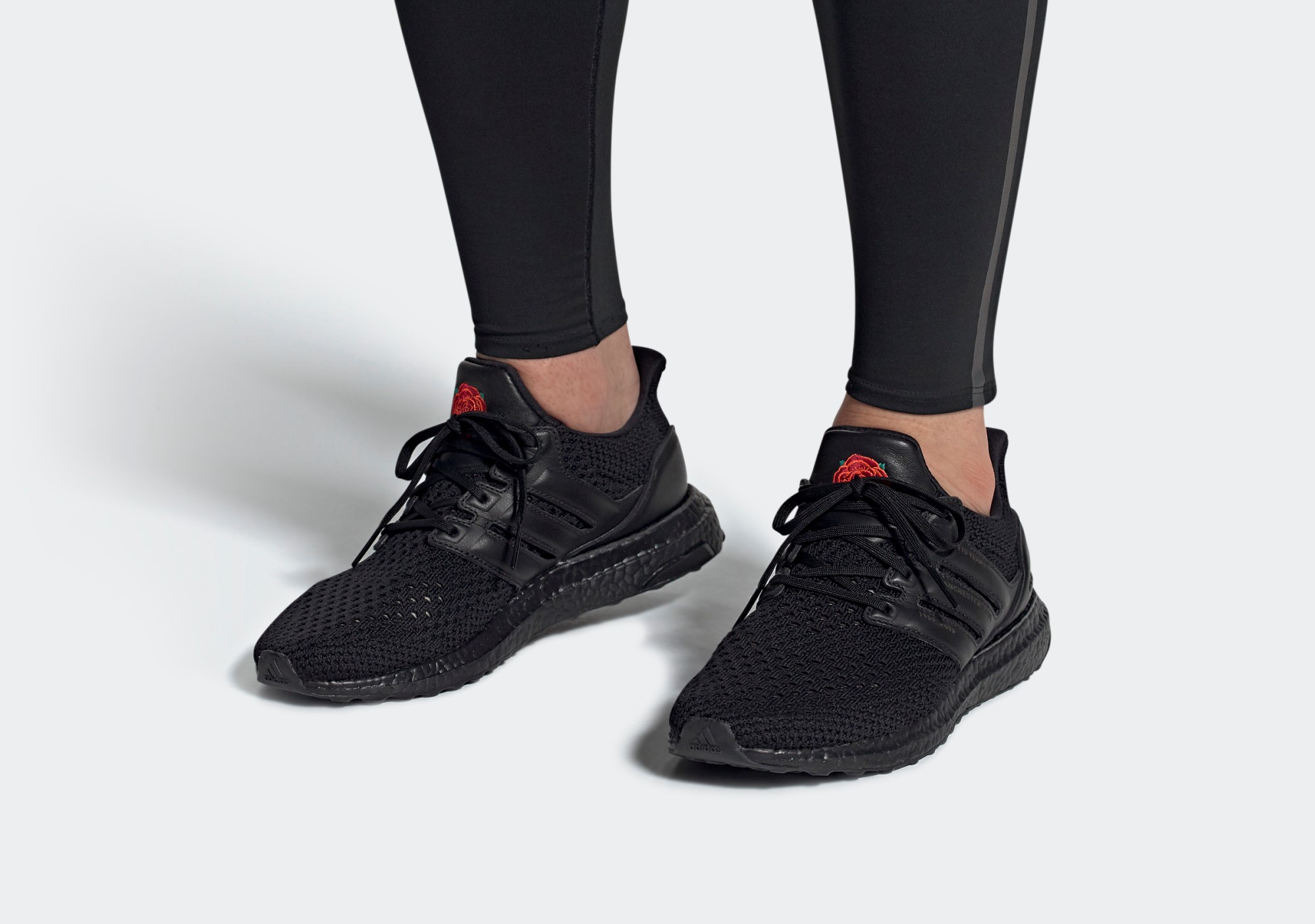 Manchester_United_Ultraboost_Clima_Shoes_Black_EG8088_010_hover_standard
