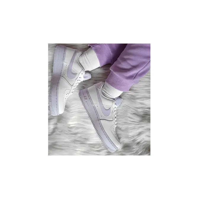 Air force 1 shop 07 white barely grape