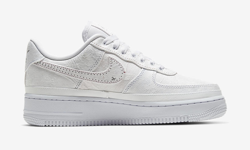 Nike Air Force 1 Low LX White side