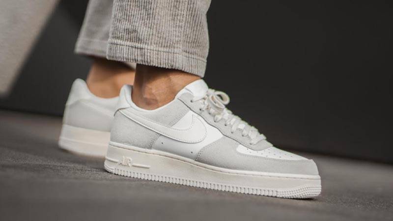 air force 1 low on foot