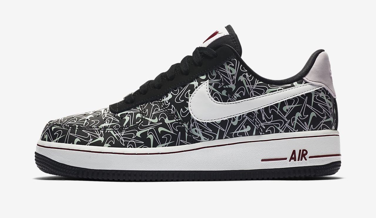 Nike Air Force 1 SE Valentines Day side.