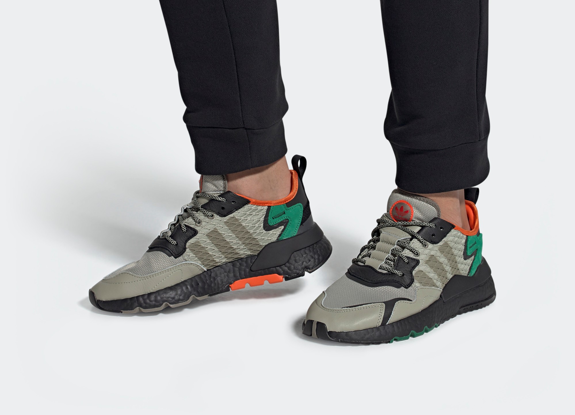 Nite_Jogger_Shoes_Brown_EE5569_010_hover_standard