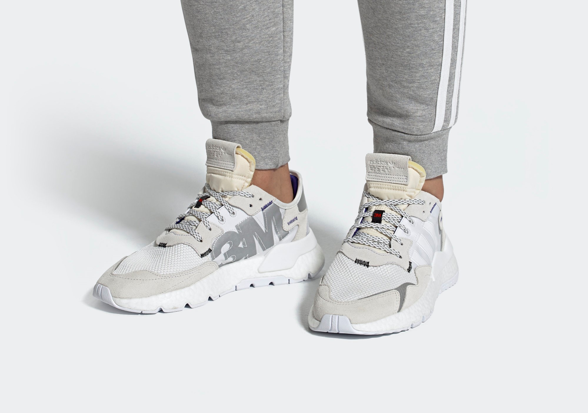 Nite_Jogger_Shoes_White_EE5885_010_hover_standard