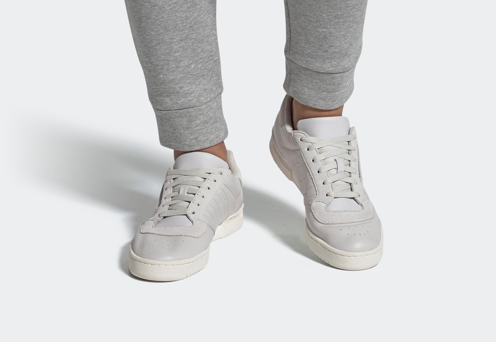 Powerphase_Shoes_Grey_EF2902_010_hover_standard