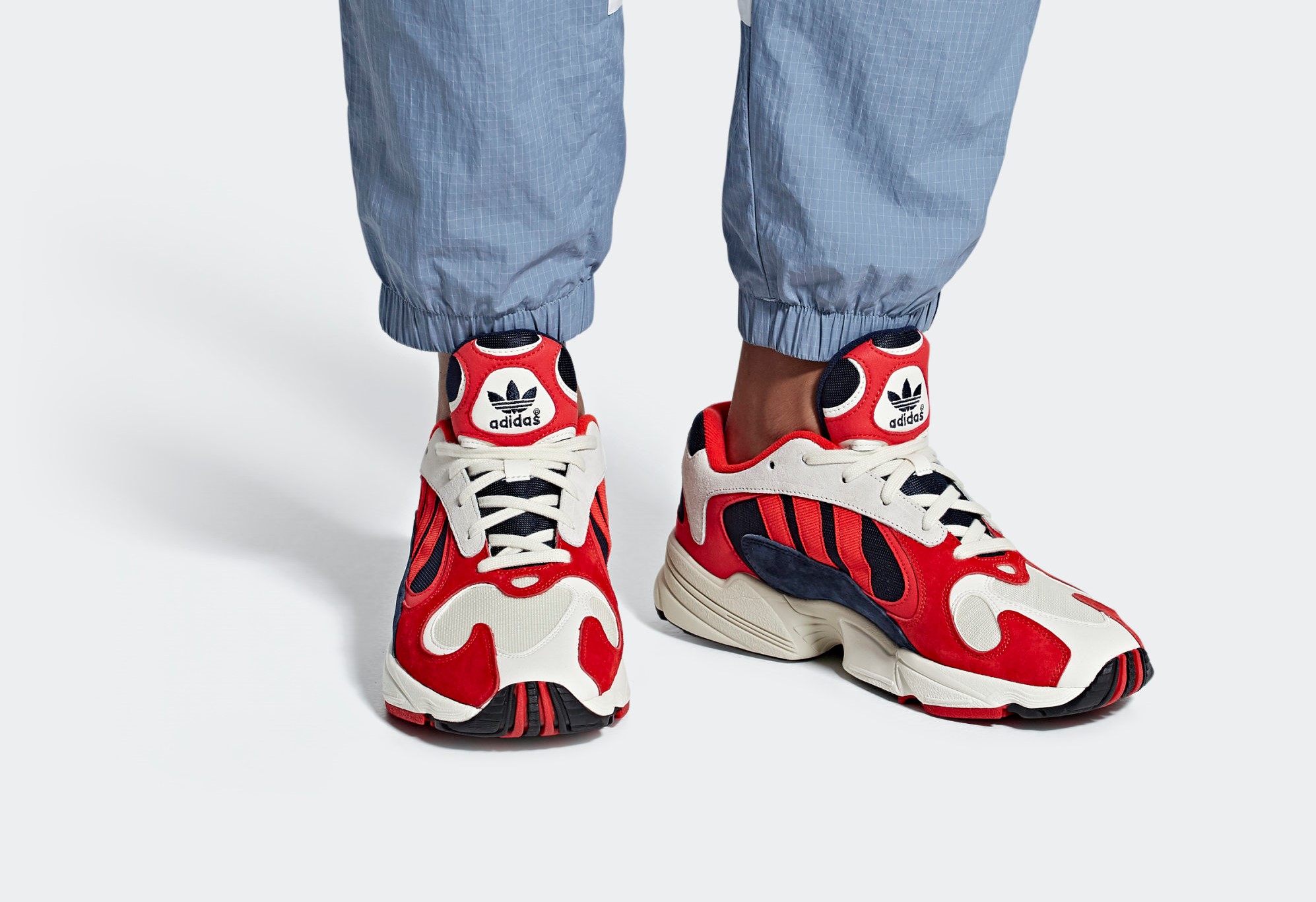 Yung_1_Shoes_Orange_B37615_010_hover_standard