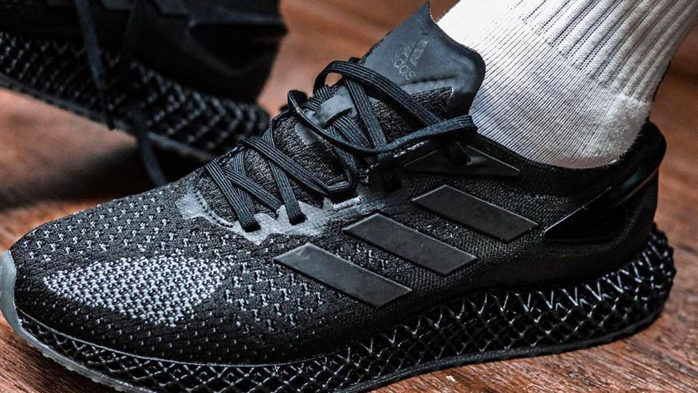 Image via ylt_r3 adidas 4D Run 1.0 "Triple Black"
