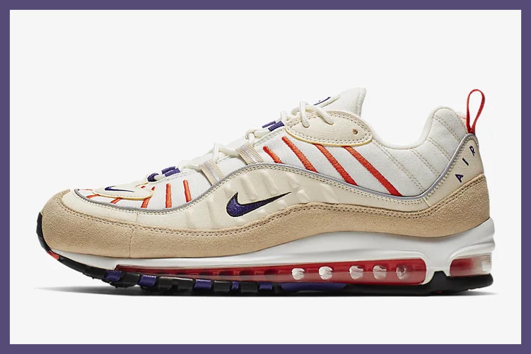 Save Up to 50% Off These Red Hot Rotation-Essentials Over at Nike UK