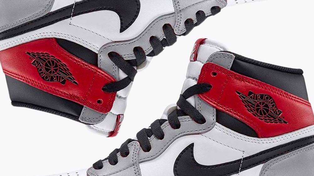 First Look at the Air Jordan 1 Retro High "Light Smoke Grey" First Look At The Air Jordan 1 Retro High "Light Smoke Grey"