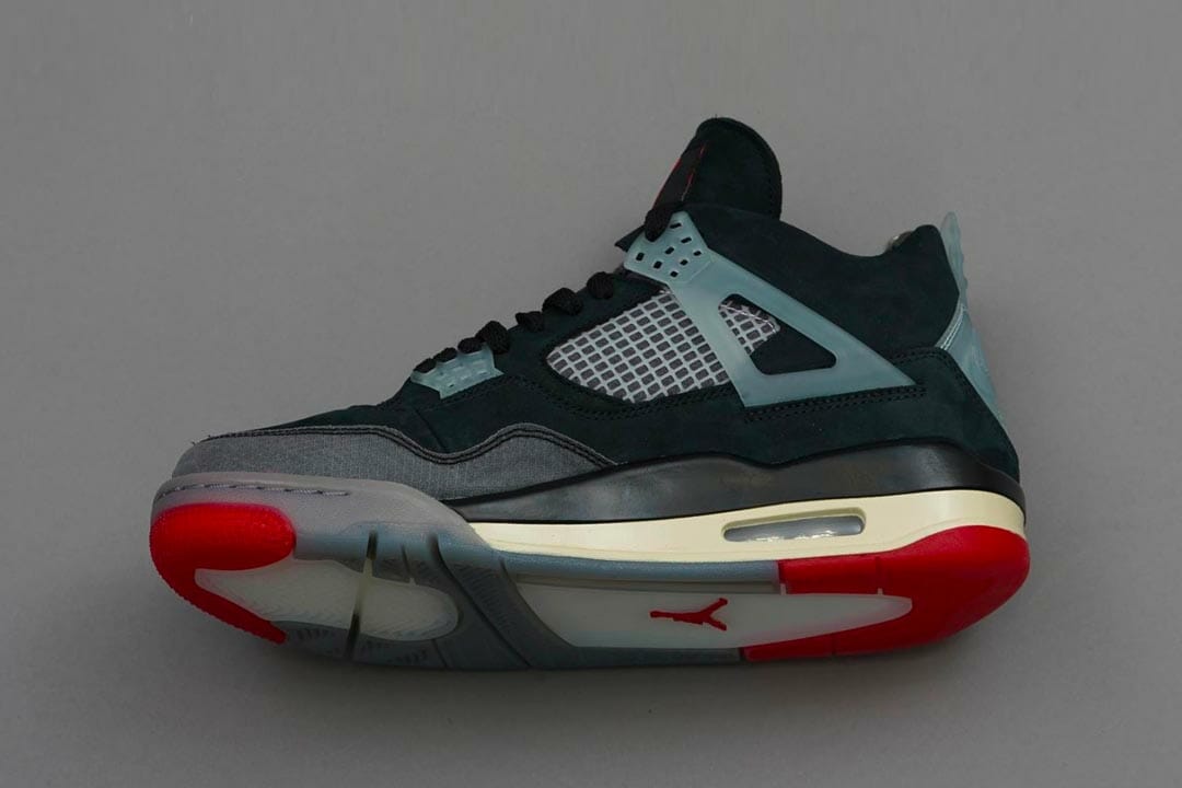 Off-White x Air Jordan 4 "Bred"
